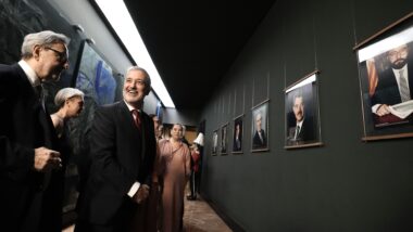 L&#039;alcalde Jaume Collboni a la Galeria dels Alcaldes de l&#039;Ajuntament